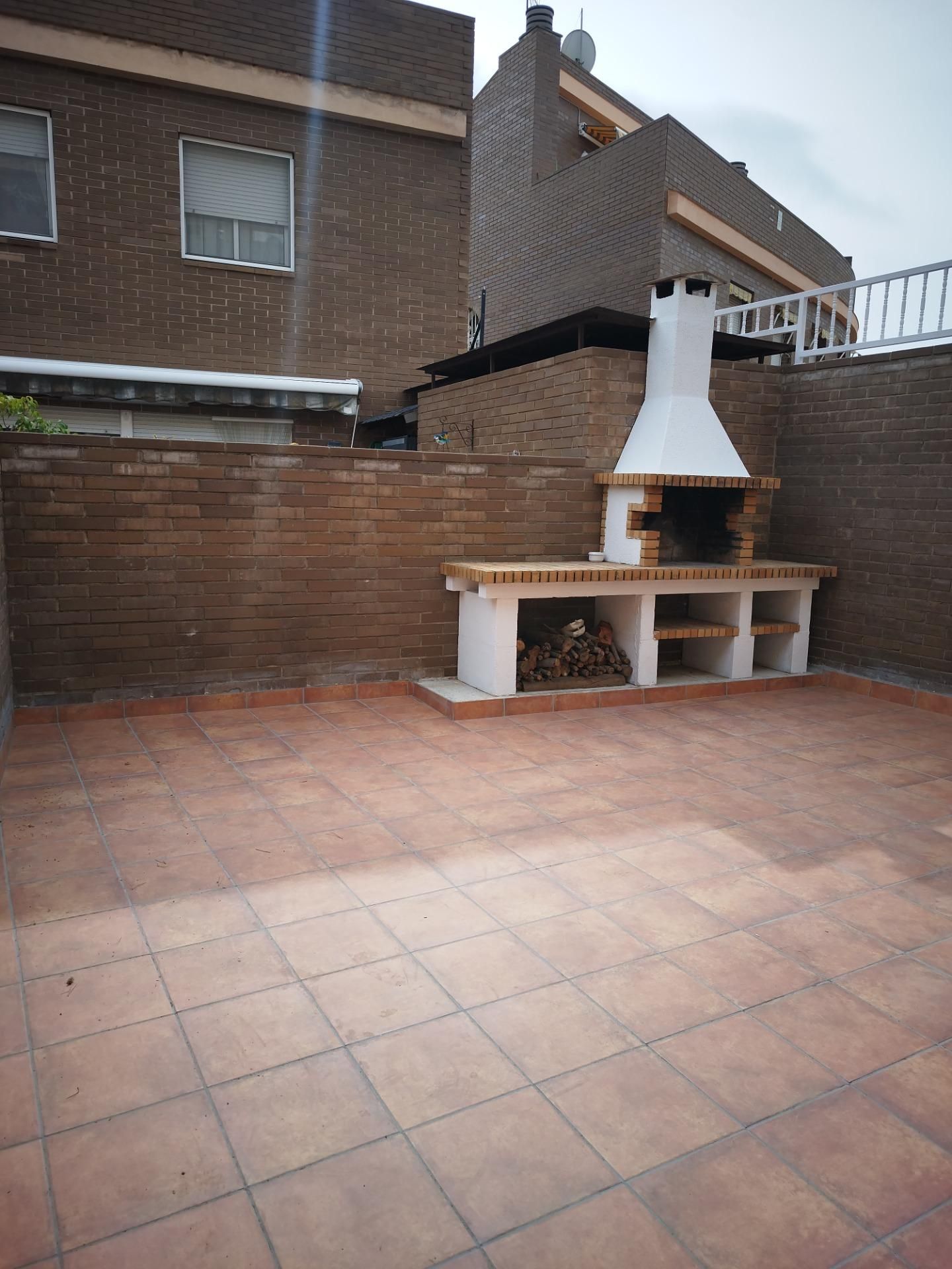 Terrassa de Casa adosada de lloguer en Badalona amb Aire condicionat, Calefacció i Terrassa