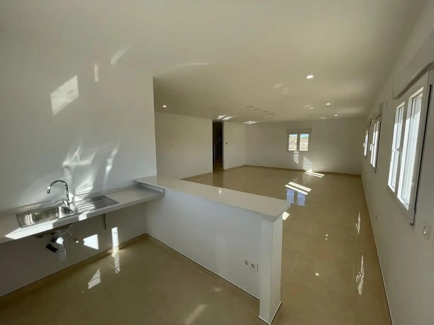 Haus zum Verkauf in El Pinós / Pinoso, imagen 3