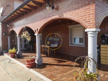Casa amb jardí en venda a Puente Castro