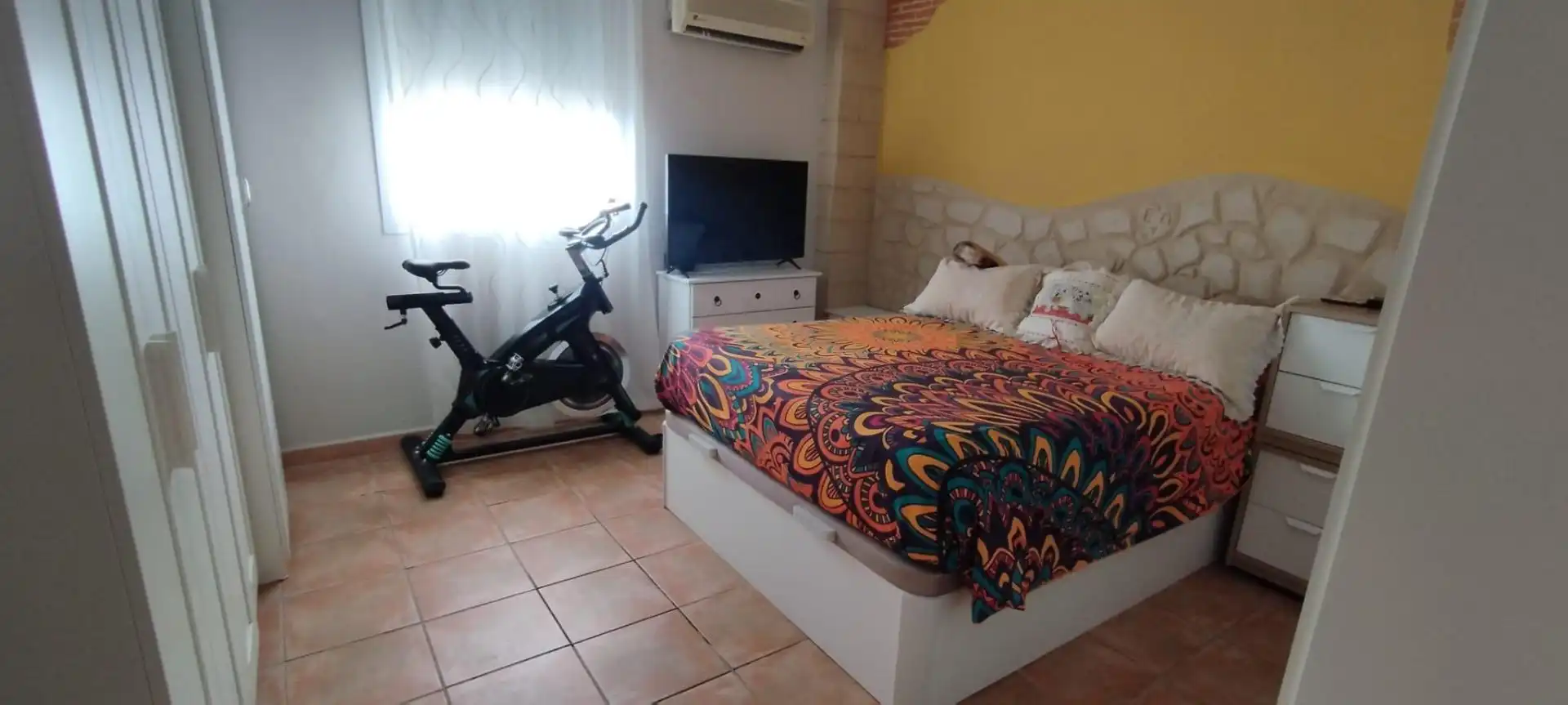 Bedroom of Houses for sale in Carmona  with Air Conditioner, Heating and Swimming Pool