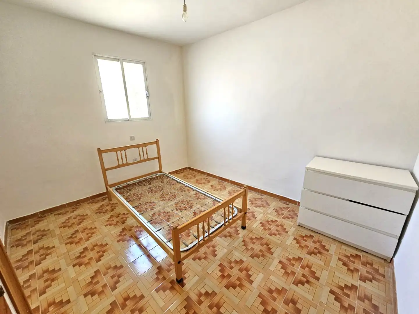 Habitación de Casa o chalet en venta en Pareja con Terraza y Trastero