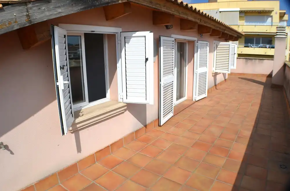 Dúplex con terraza en venta en Carrer de Lluís Companys 78