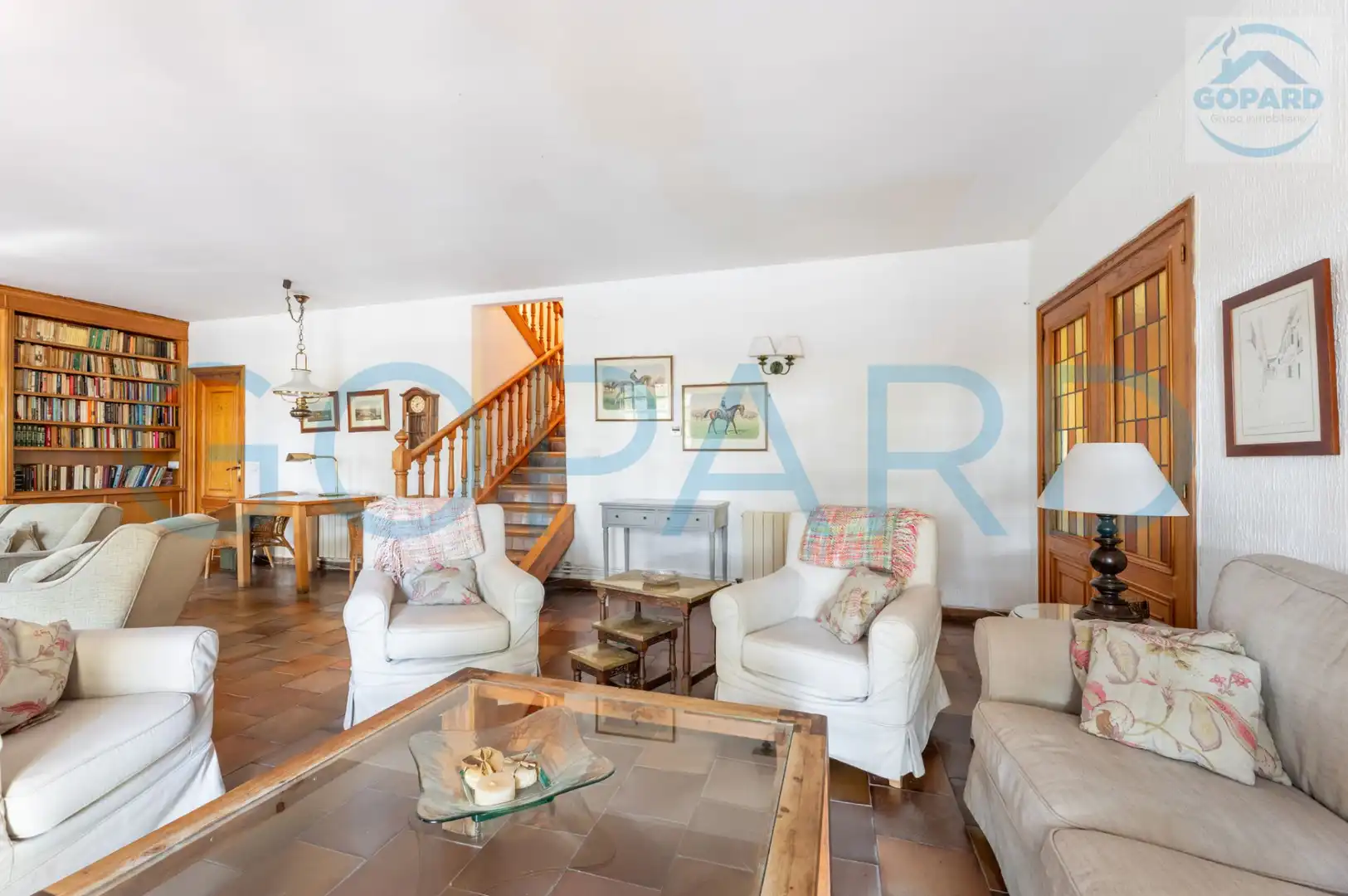 Sala d'estar de Casa o xalet en venda en Alpedrete amb Calefacció, Jardí privat i Parquet