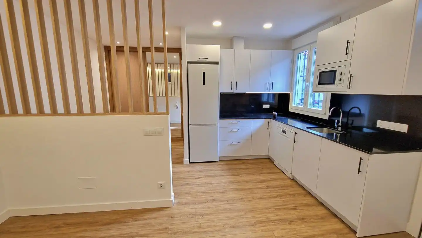 Küche von Wohnung zum Verkauf in Madrid mit Klimaanlage