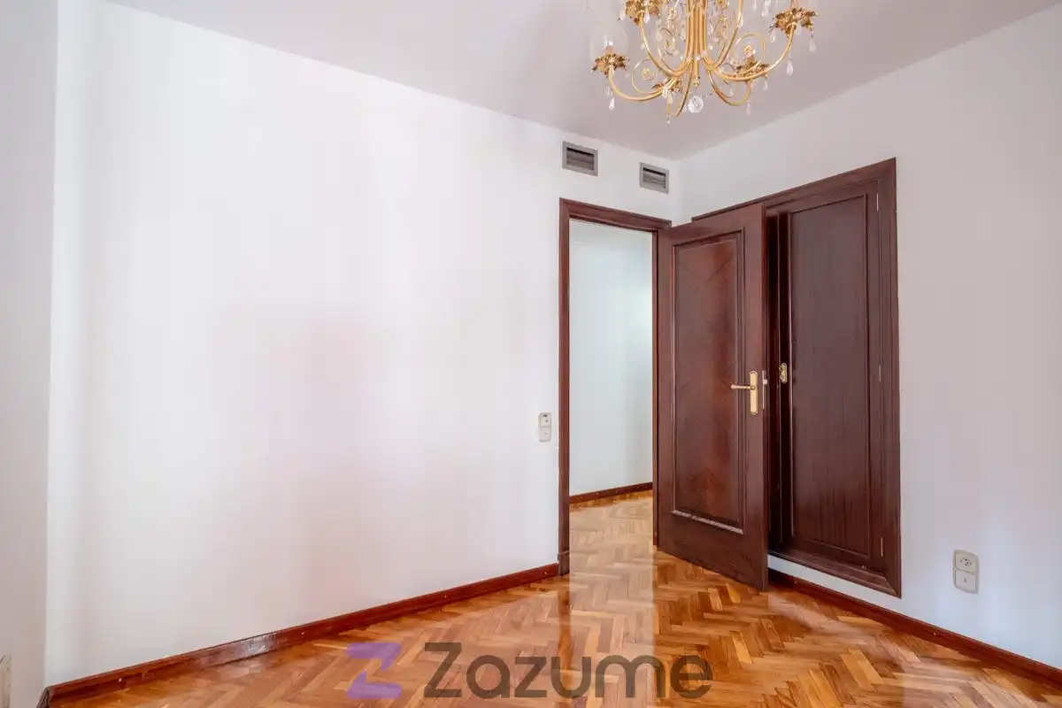Habitación de Piso de alquiler en Zaragoza con Calefacción, Parquet y Terraza