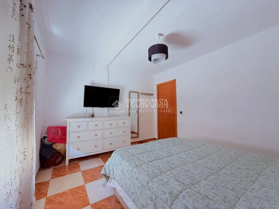 Schlafzimmer von Wohnung zum Verkauf in Mislata mit Klimaanlage, Möbliert und Balkon