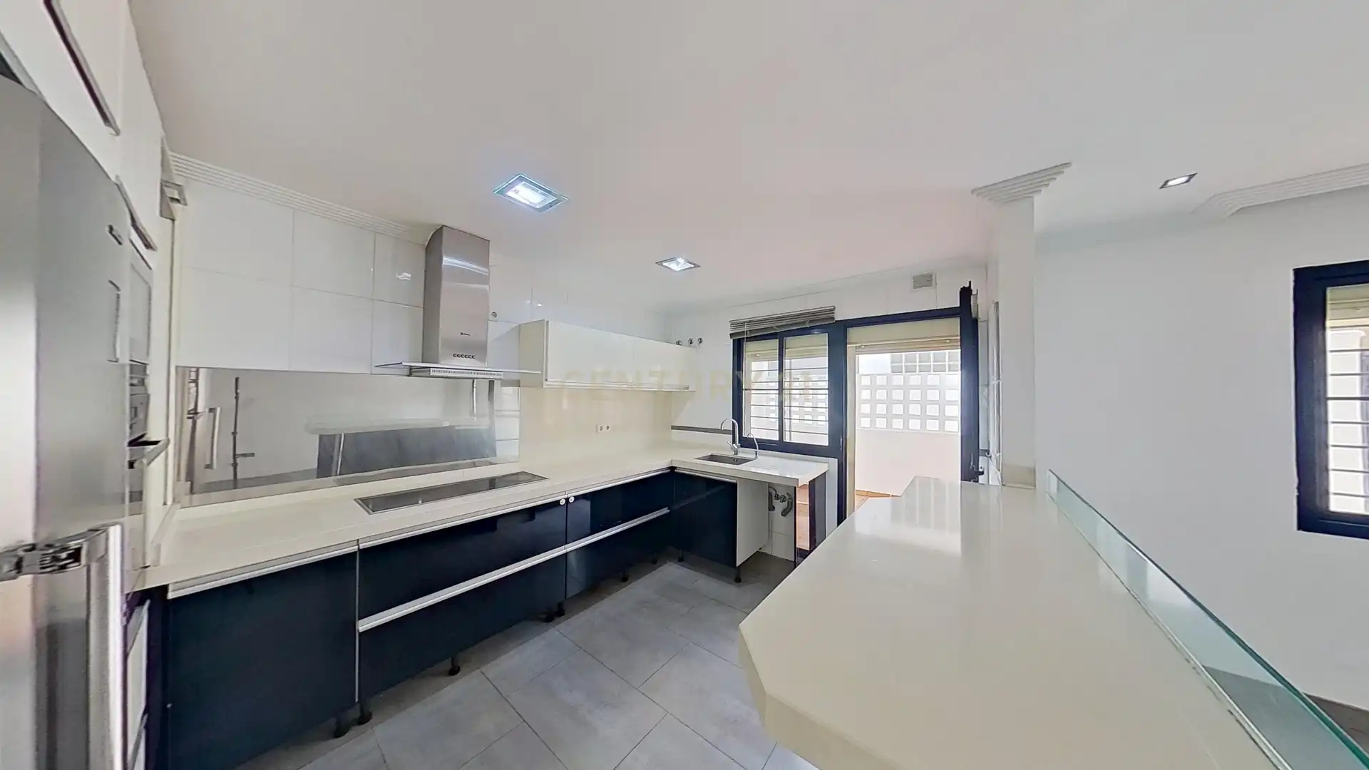 Kitchen of Detached homes for sale in Málaga  with Air Conditioner, Private garden and Storage room