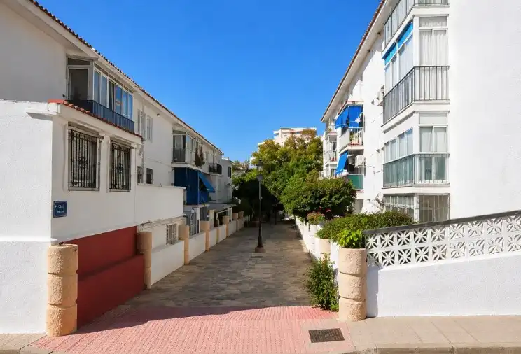 Exterior view of Apartments for sale in Marbella  with Air Conditioner, Furnished and Oven