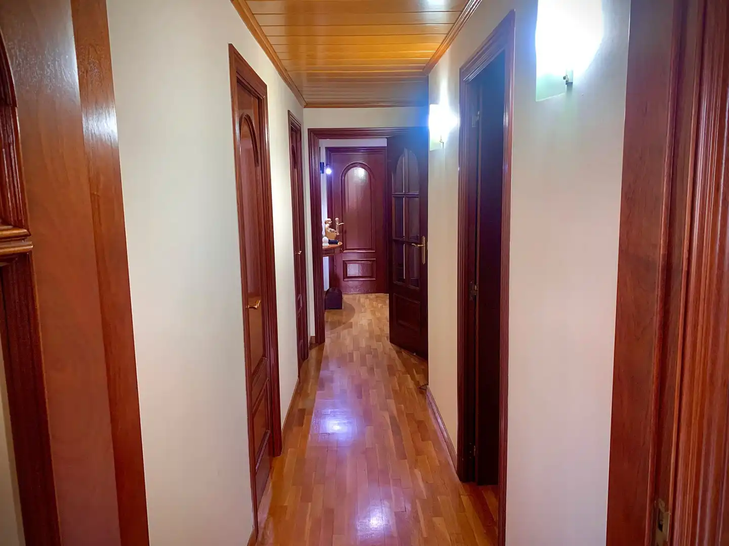 Wohnung zum Verkauf in Barcelona mit Klimaanlage, Heizung und Parkett