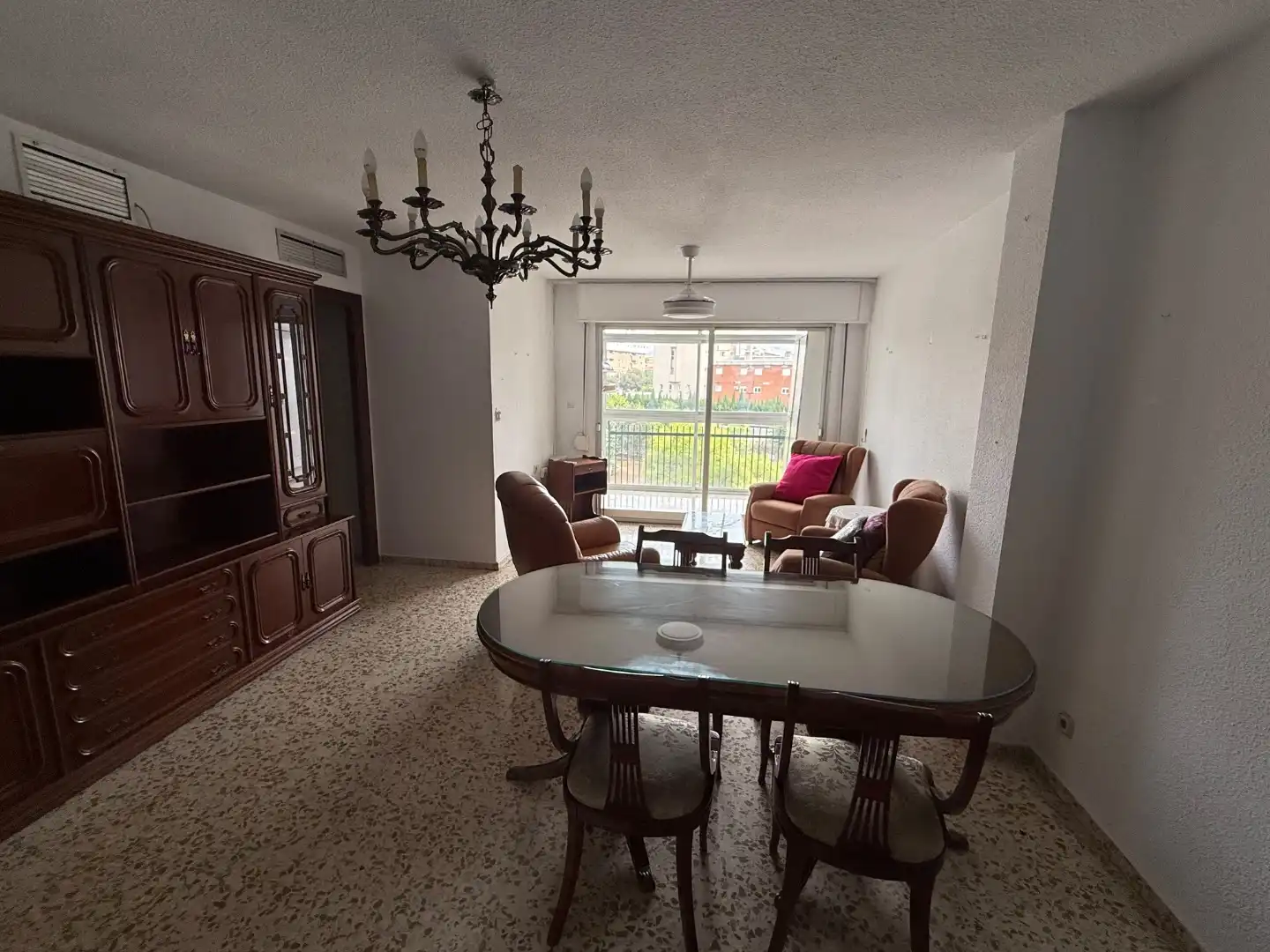 Comedor de Piso en venta en  Granada Capital con Aire acondicionado y Balcón