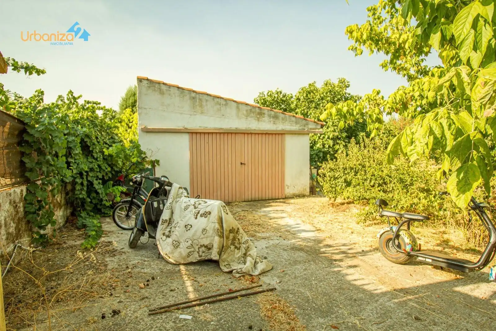 Parking de Casa o chalet en venta en Badajoz con Calefacción, Jardín privado y Terraza