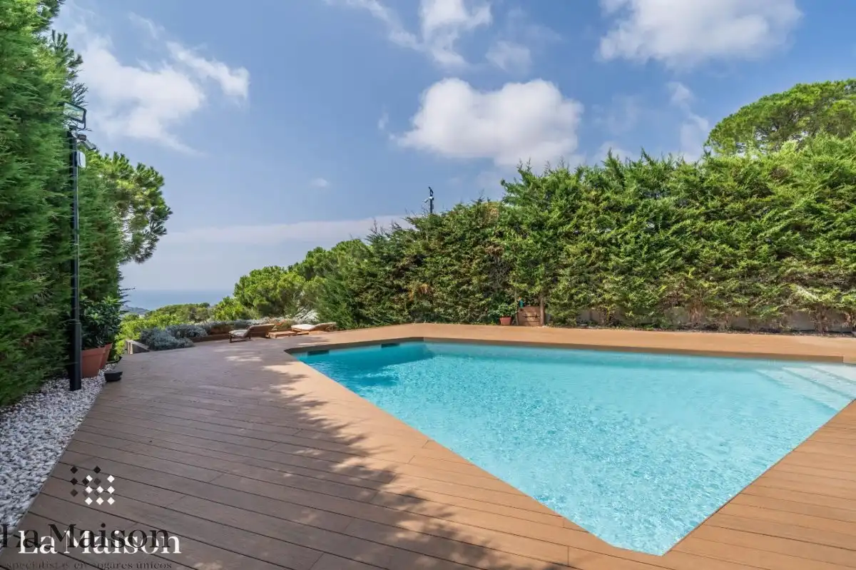 Piscina de Casa o chalet en venta en Sant Andreu de Llavaneres con Aire acondicionado, Calefacción y Jardín privado