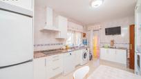 Cuina de Casa o xalet en venda en Méntrida amb Aire condicionat, Calefacció i Terrassa