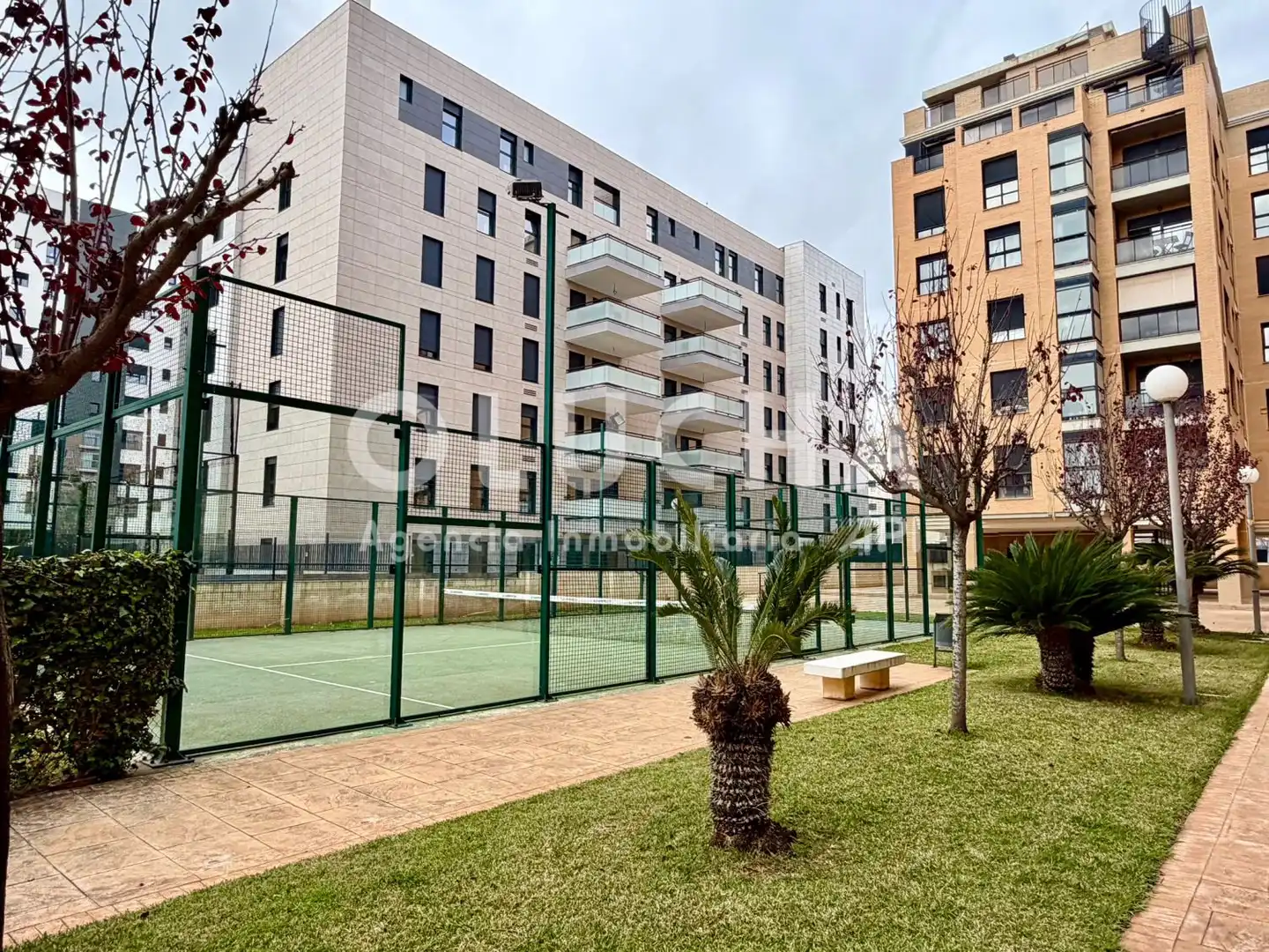 Vista exterior de Piso en venta en Castellón de la Plana / Castelló de la Plana con Balcón
