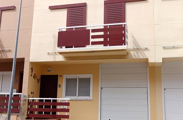 Casa adosada en Venta en Aflogidos en Montaña - Zamora