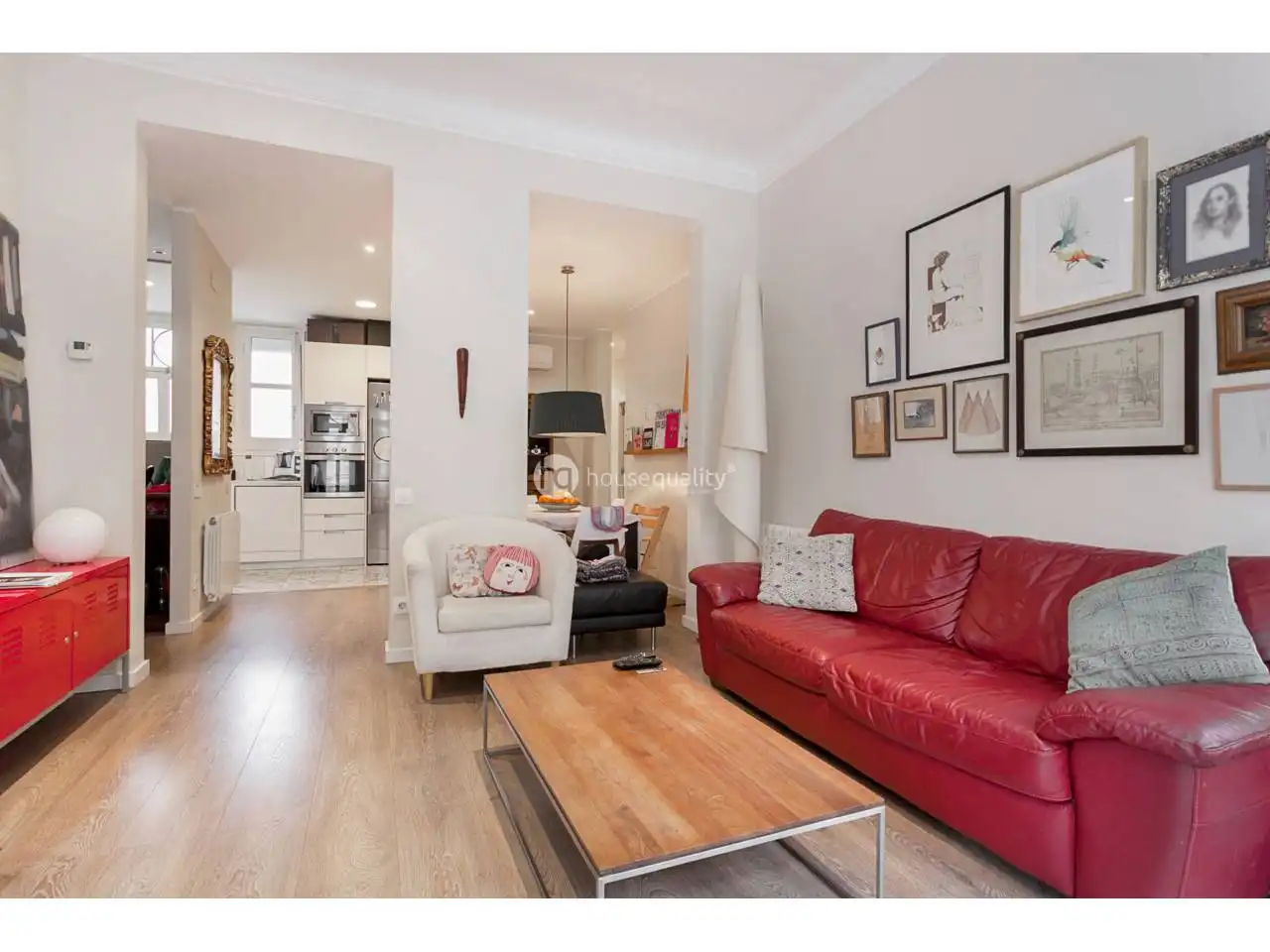 Wohnzimmer von Wohnung zur Miete in Barcelona mit Parkett und Terrasse
