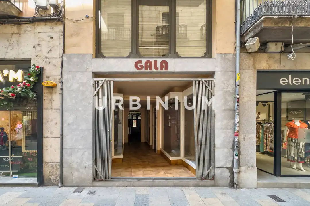 Exterior view of Commercial properties for rent in Girona