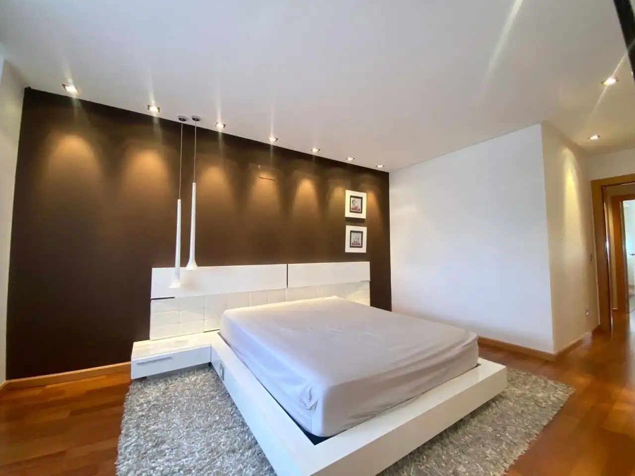 Habitación de Piso en venta en León Capital  con Calefacción, Terraza y Trastero