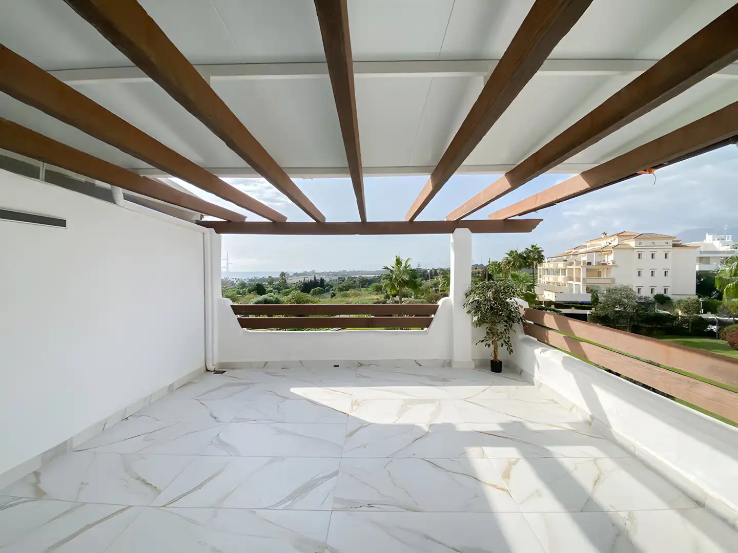 Àtic amb piscina en venda a Selwo