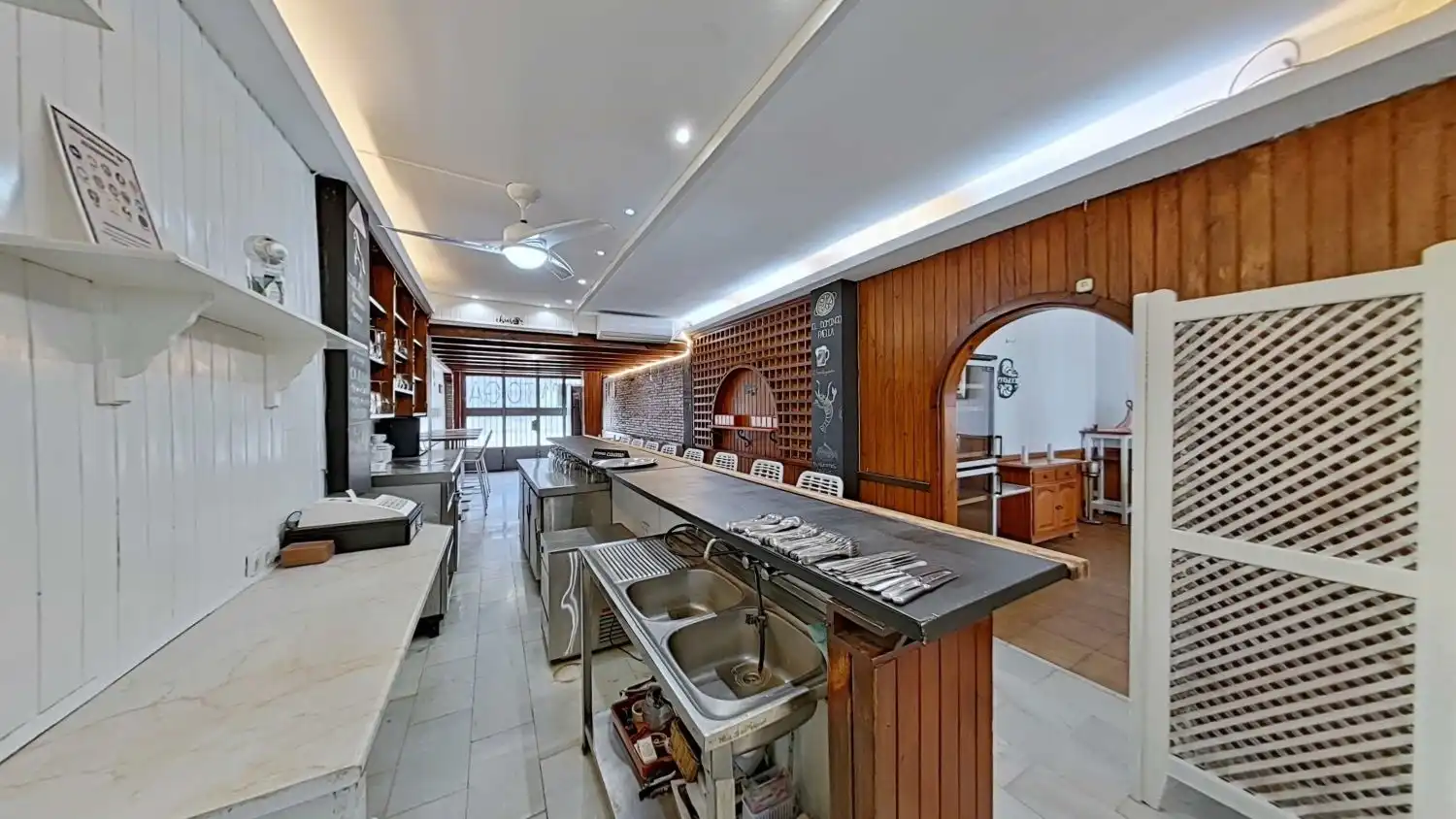 Commercial properties for sale in Nicaragua (de) (elviria), Elviria