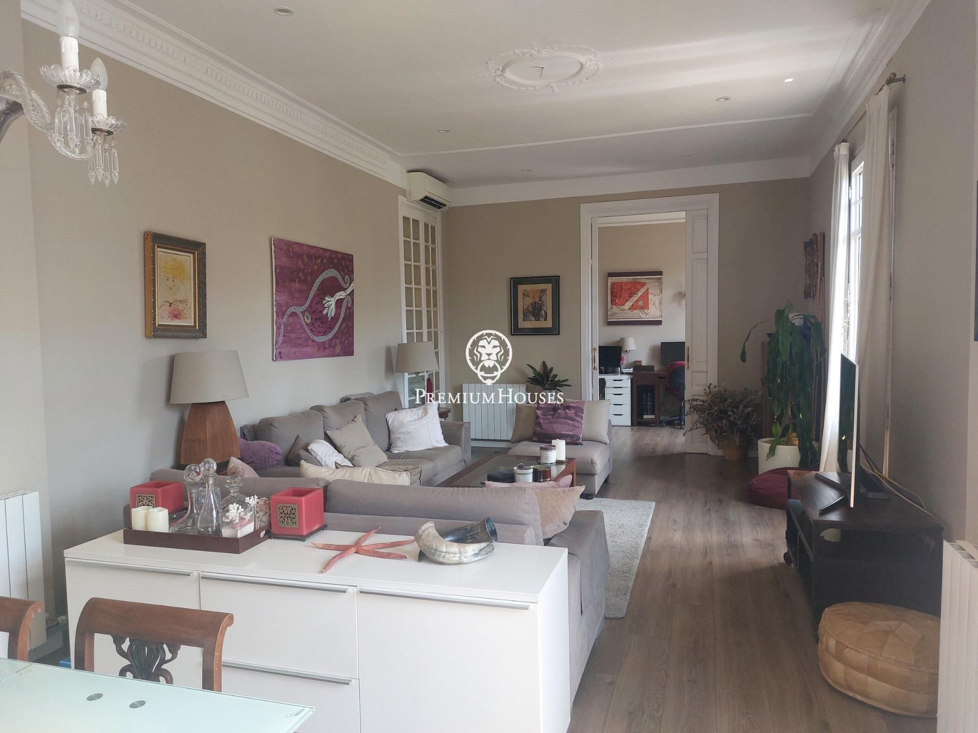 Sala d'estar de Pis de lloguer en  Barcelona Capital amb Aire condicionat, Calefacció i Parquet