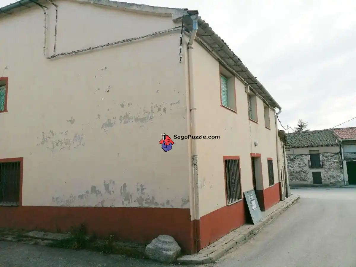 Exterior view of Houses for sale in Bernardos  with Storage room
