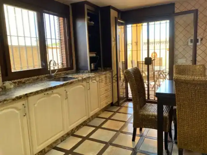 Cuina de Casa o xalet en venda en Torremolinos amb Aire condicionat, Piscina i Balcó