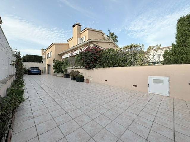 Casa-chalet en Venta en Els Terrers