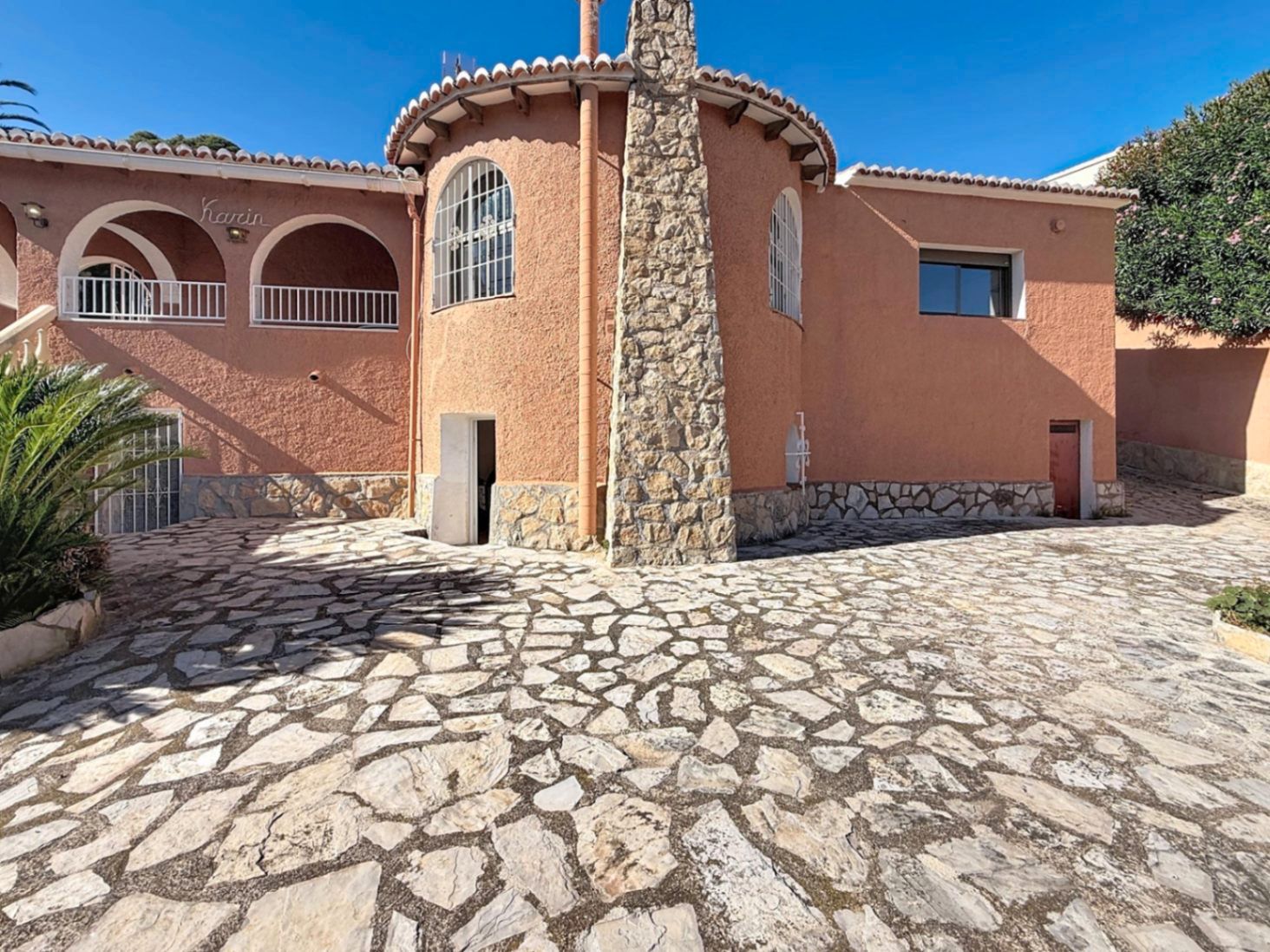 Vista exterior de Casa o xalet en venda en Benitachell / El Poble Nou de Benitatxell amb Jardí privat, Terrassa i Traster