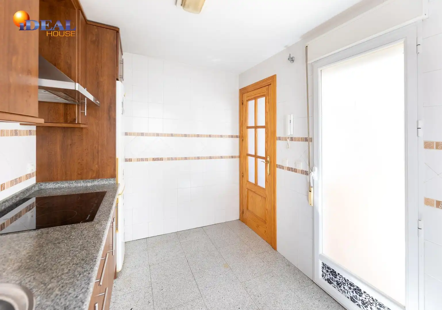 Terraced house with terrace for sale in San Antón, imagen 7