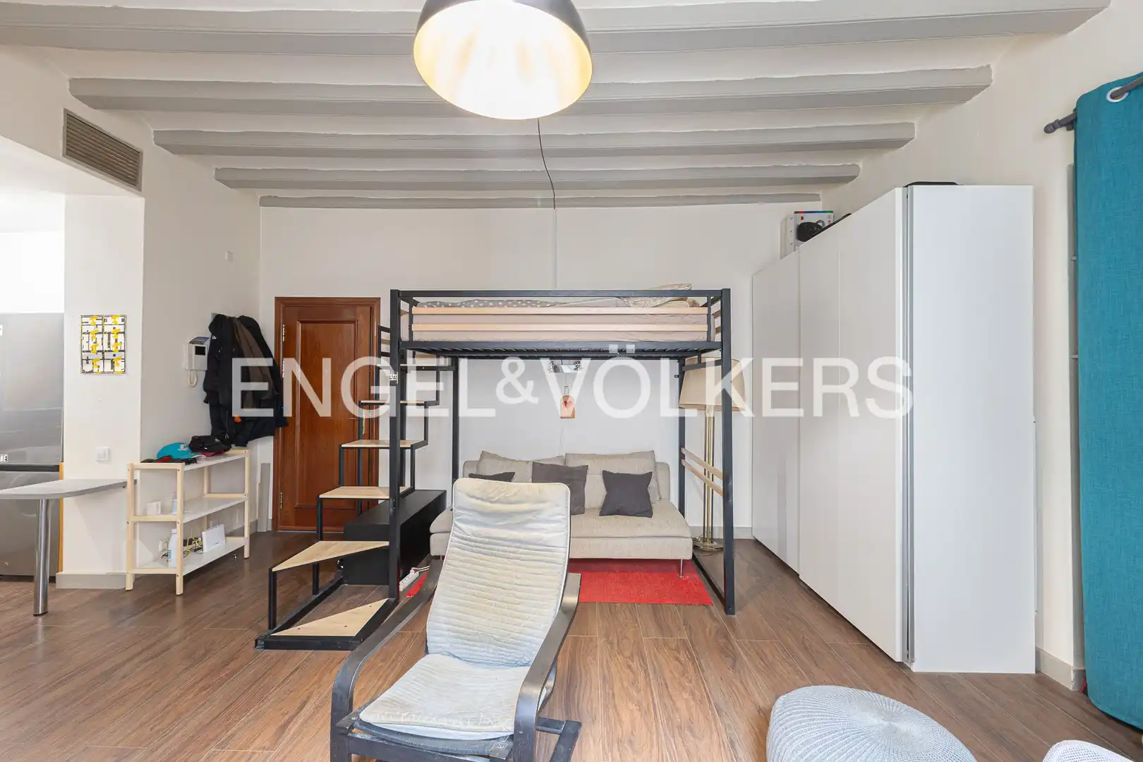 Piso en venta en Barcelona con Aire acondicionado, Calefacción y Balcón