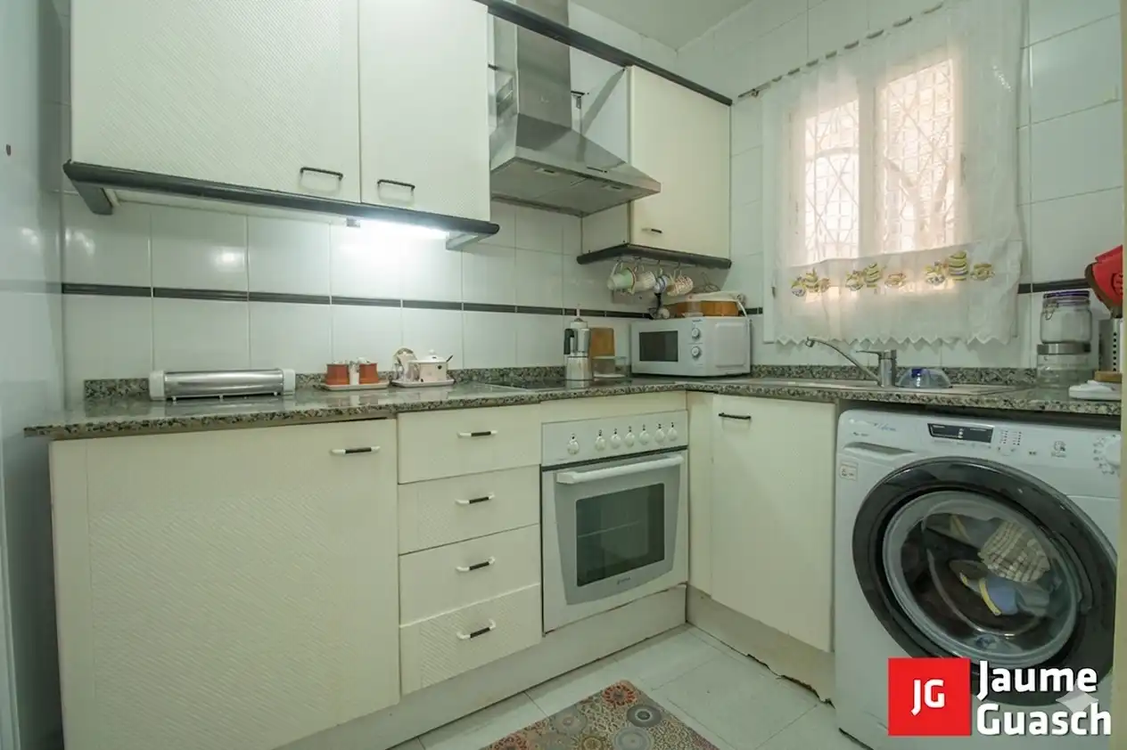 Apartamento en venta en N-340, 152, Barri Marítim
