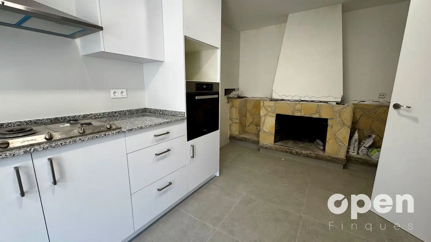 Kitchen of Houses for sale in Terrassa  with Air Conditioner, Heating and Terrace