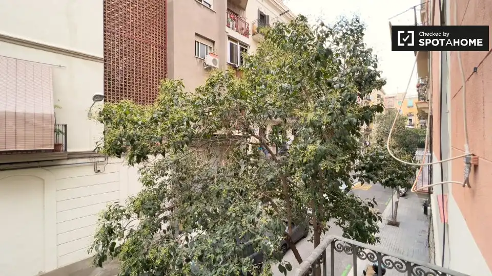 Flat with terrace to rent in Sants - Montjuïc, imagen 2