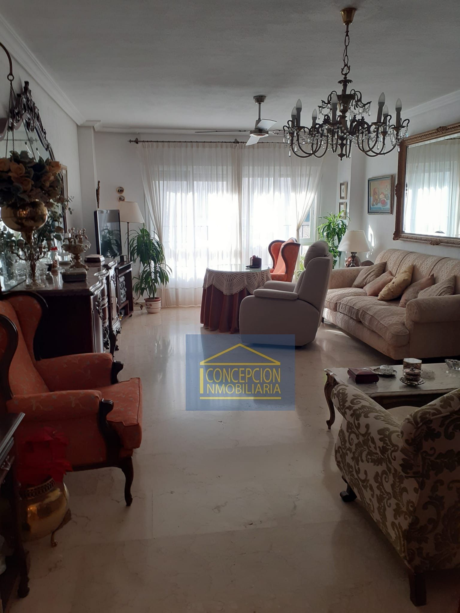 Sala d'estar de Pis en venda en  Córdoba Capital amb Aire condicionat i Calefacció