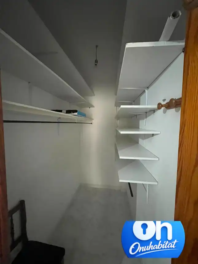 Wohnung zum Verkauf in Valverde del Camino mit Klimaanlage, Abstellraum und Möbliert
