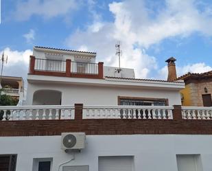 Vista exterior de Casa adosada de lloguer en Málaga Capital amb Terrassa i Balcó