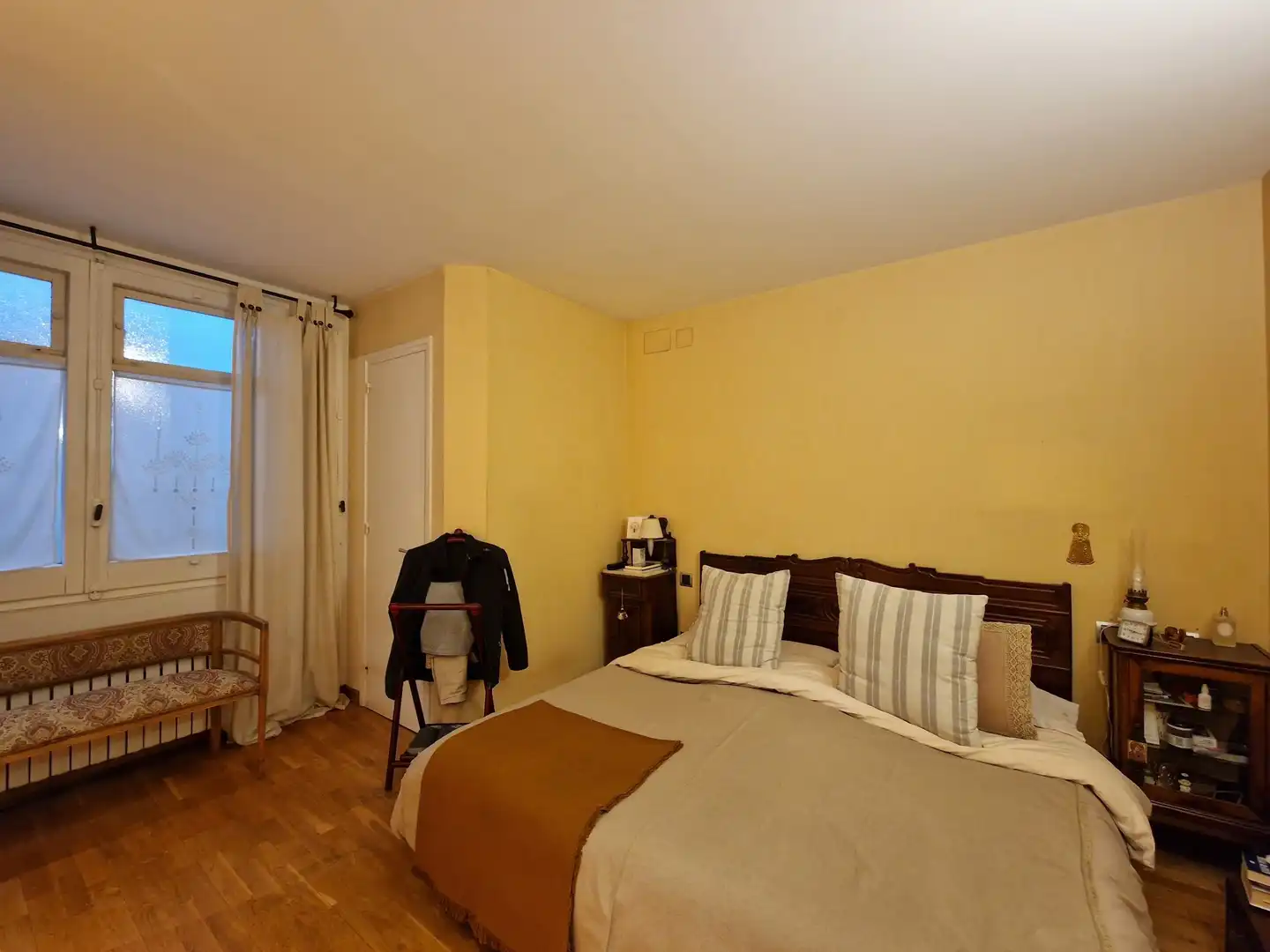 Bedroom of Flat for sale in Girona  with Air Conditioner, Heating and Terrace