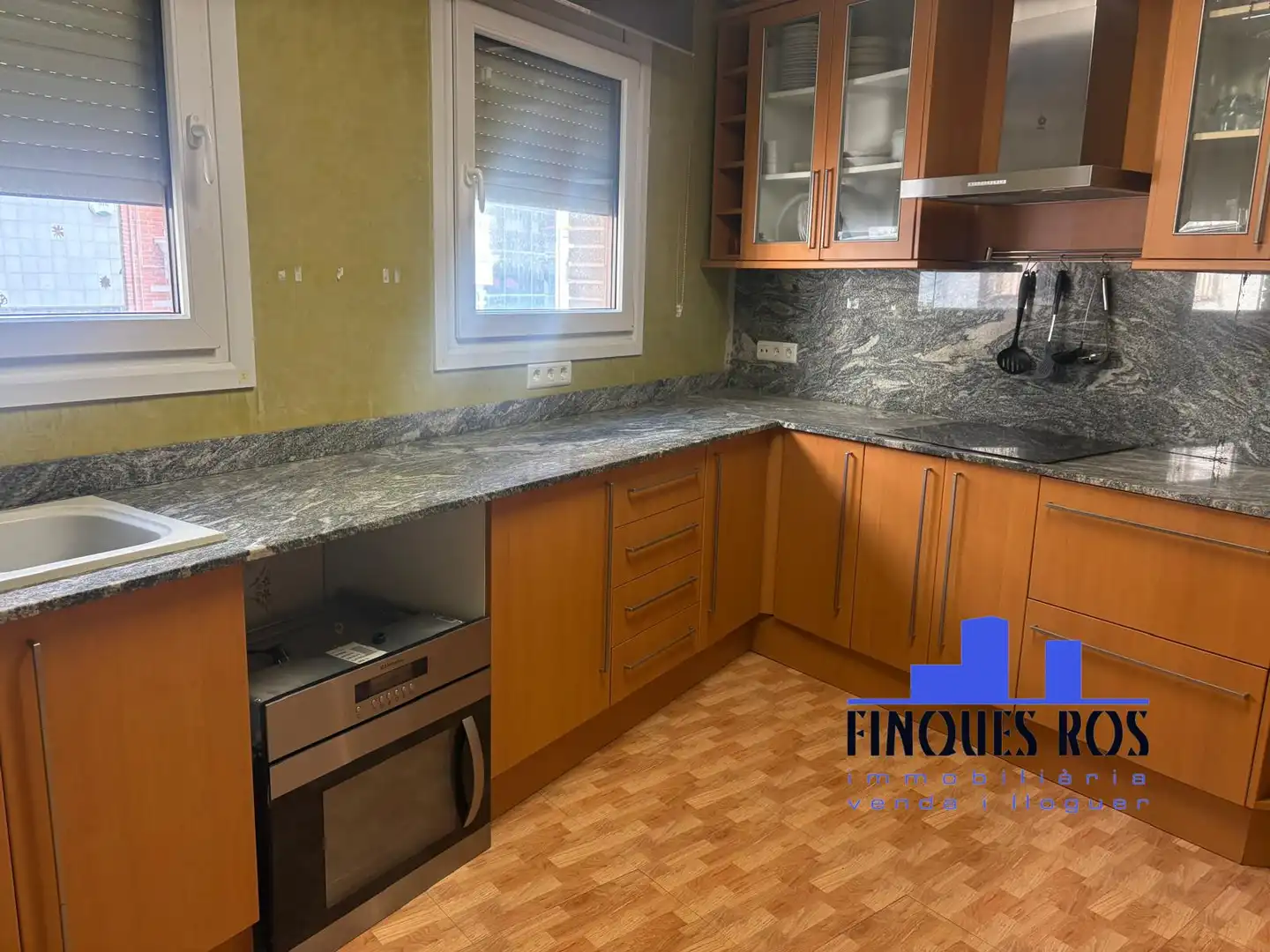 Kitchen of Flat for sale in Vinaròs  with Air Conditioner, Heating and Parquet flooring