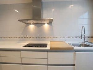 Kitchen of Flat for sale in  Sevilla Capital  with Air Conditioner and Balcony