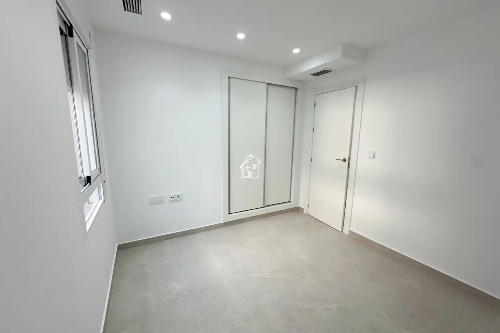 Habitación de Apartamento en venta en Benejúzar con Aire acondicionado, Terraza y Horno