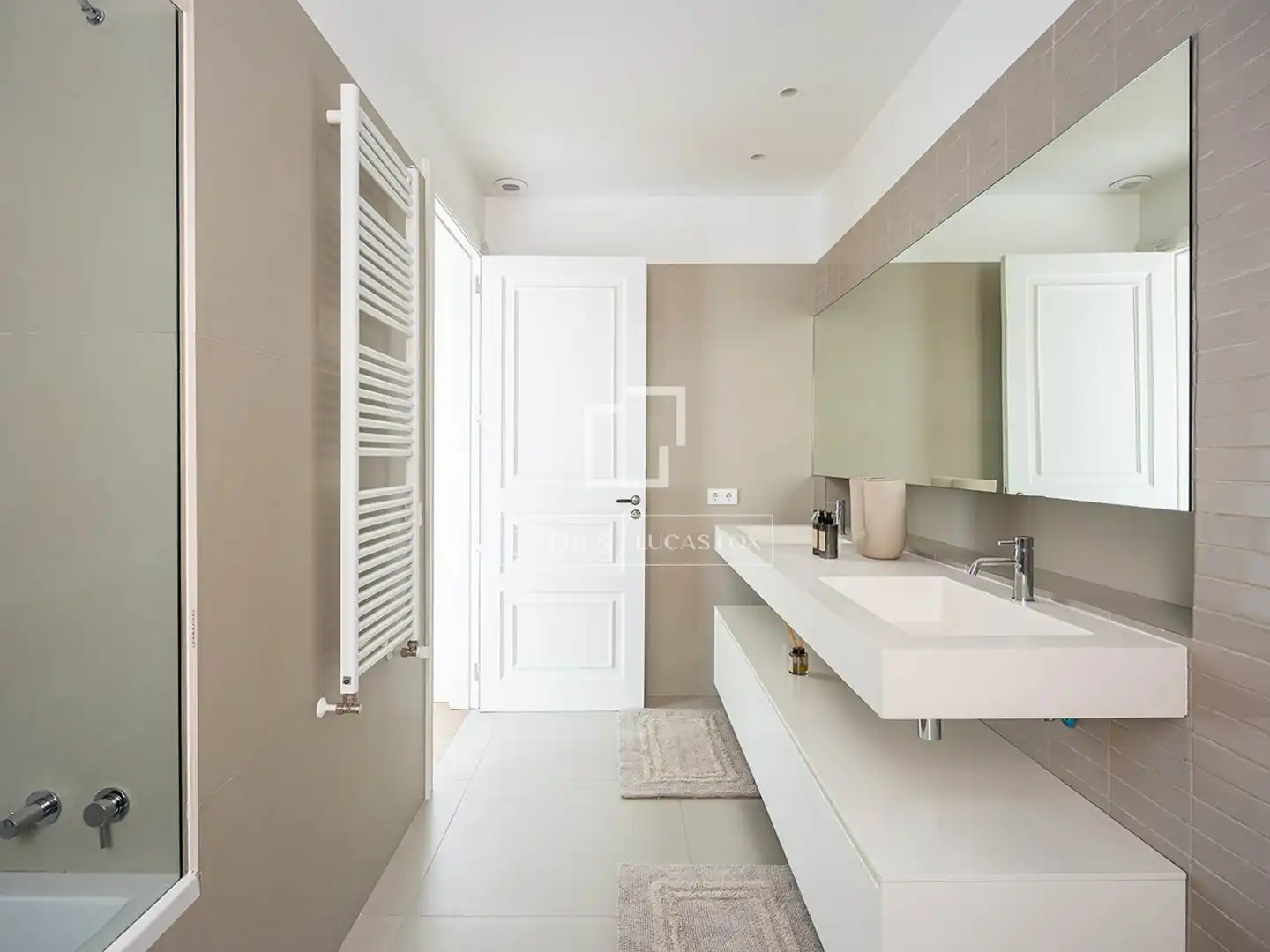 Baño de Piso en venta en Barcelona con Aire acondicionado, Calefacción y Parquet