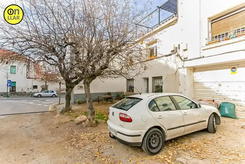 Vista exterior de Local en venda en La Garriga