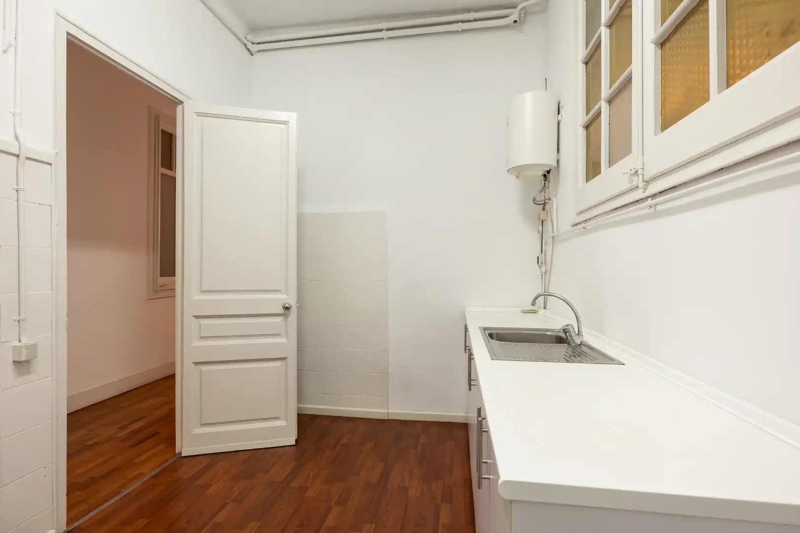Küche von Wohnung zum Verkauf in Barcelona mit Klimaanlage, Heizung und Parkett