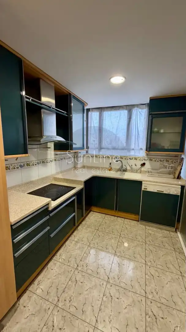 Kitchen of Flat for sale in Valencia  with Air Conditioner, Terrace and Storage room