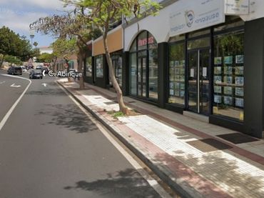 Business premises to rent in Tagara 7