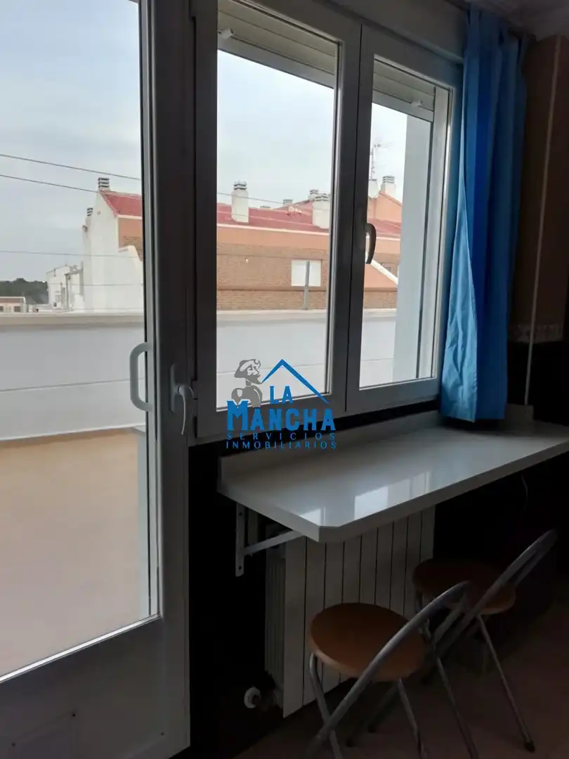 Schlafzimmer von Dachboden zum Verkauf in Albacete mit Klimaanlage, Heizung und Terrasse