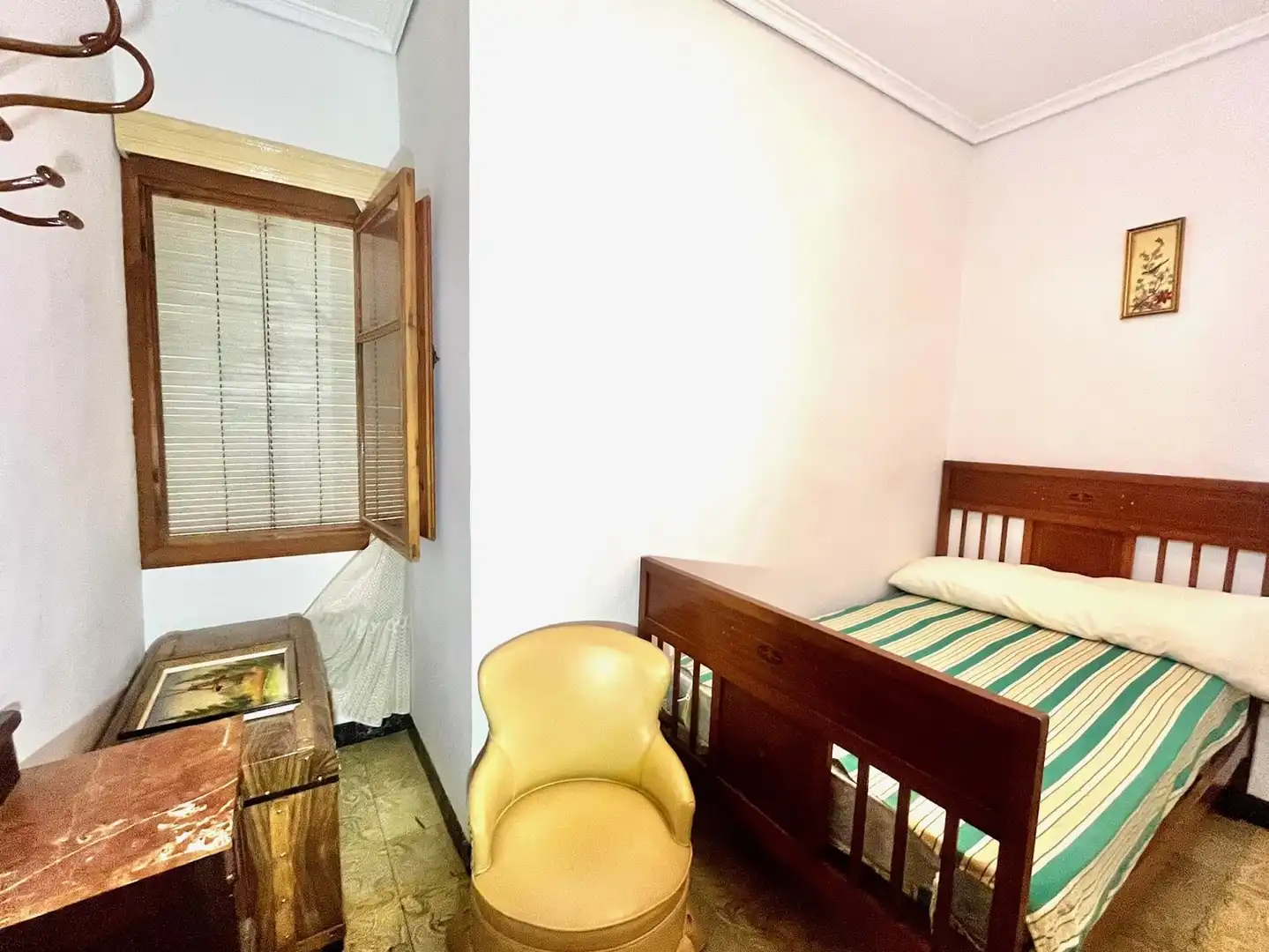 Habitación de Casa adosada en venta en Benlloc con Calefacción y Terraza