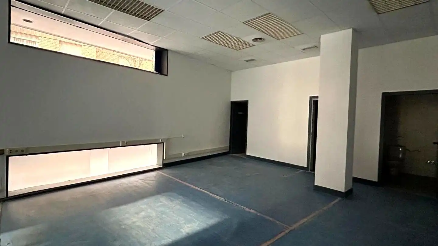 Commercial properties for rent in Torrejón de Ardoz  with Air Conditioner