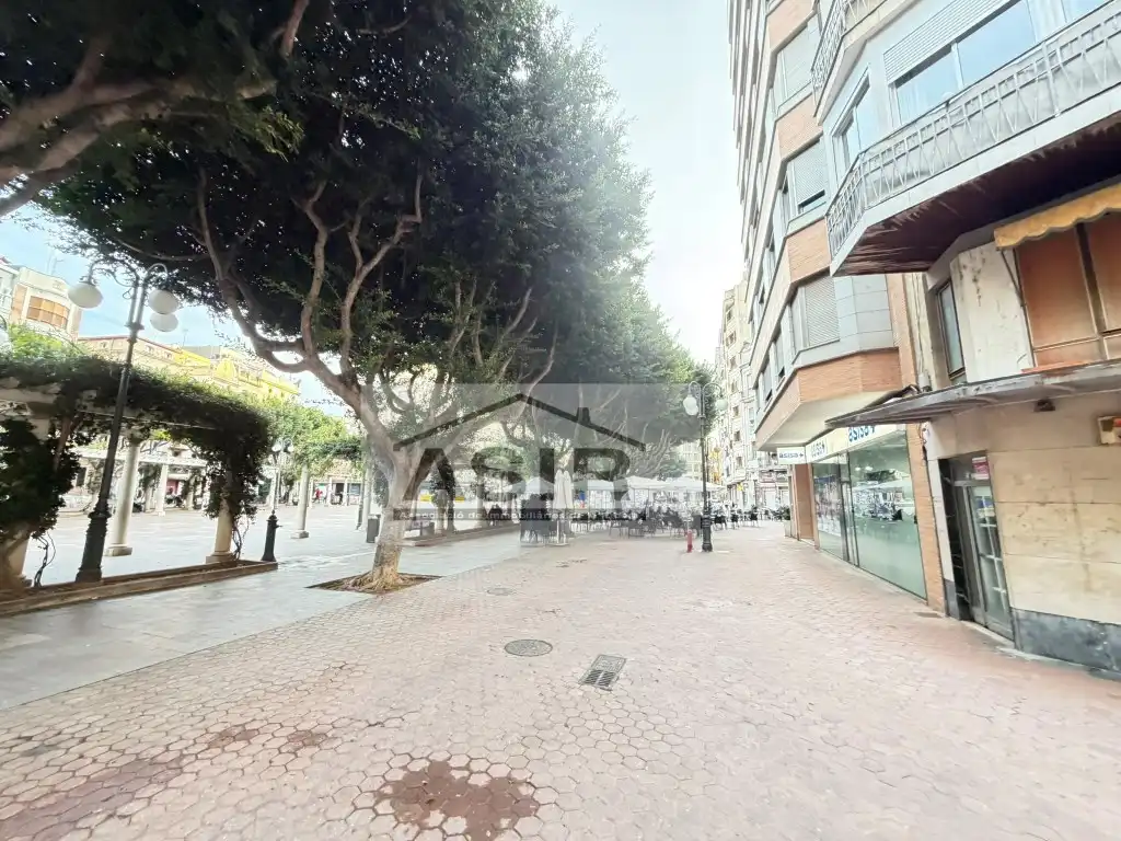 Vista exterior de Local de alquiler en Alzira